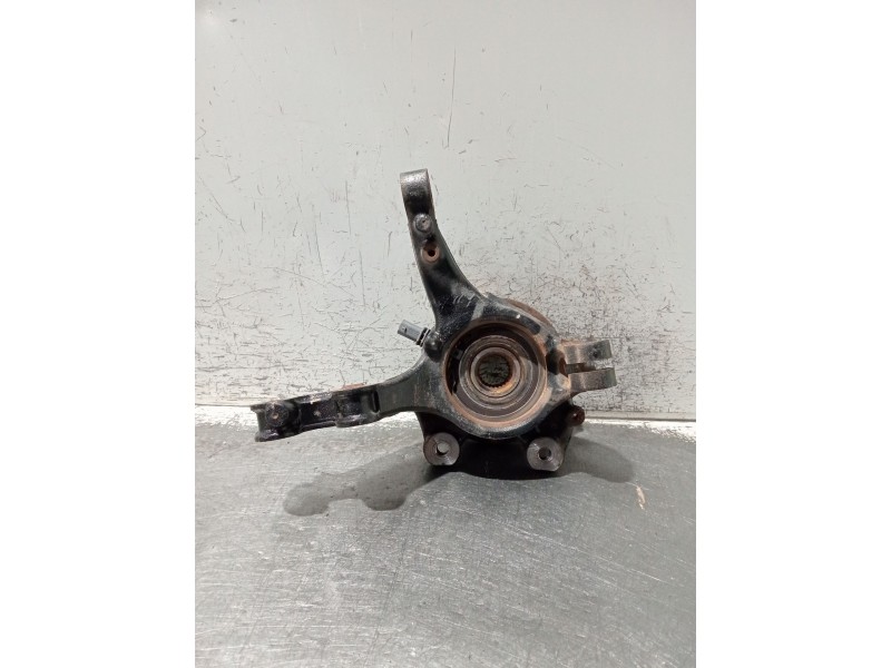 Recambio de mangueta delantera derecha para peugeot 2008 i van (cu_) bluehdi 100 (cuyhym) referencia OEM IAM   