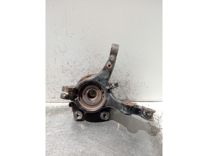 Recambio de mangueta delantera izquierda para peugeot 2008 i van (cu_) bluehdi 100 (cuyhym) referencia OEM IAM   