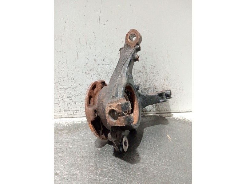 Recambio de mangueta delantera izquierda para peugeot 2008 i van (cu_) bluehdi 100 (cuyhym) referencia OEM IAM   