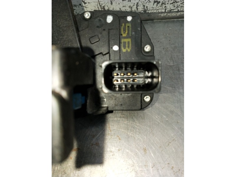 Recambio de motor cierre centralizado delantero derecho para opel antara cosmo 4x4 referencia OEM IAM   5p