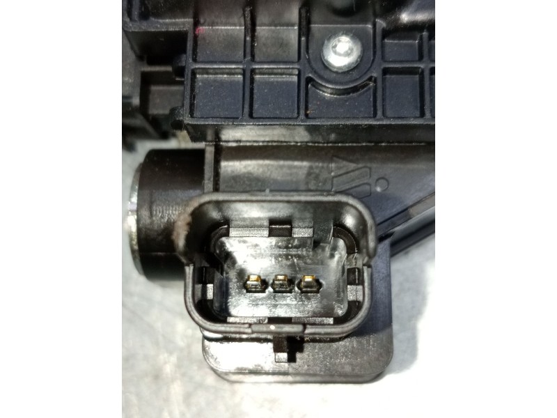 Recambio de motor cierre centralizado porton para peugeot 2008 i van (cu_) bluehdi 100 (cuyhym) referencia OEM IAM 9151487499 5p