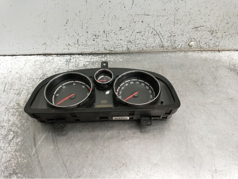 Recambio de cuadro instrumentos para opel antara cosmo 4x4 referencia OEM IAM 96673661 00022798 