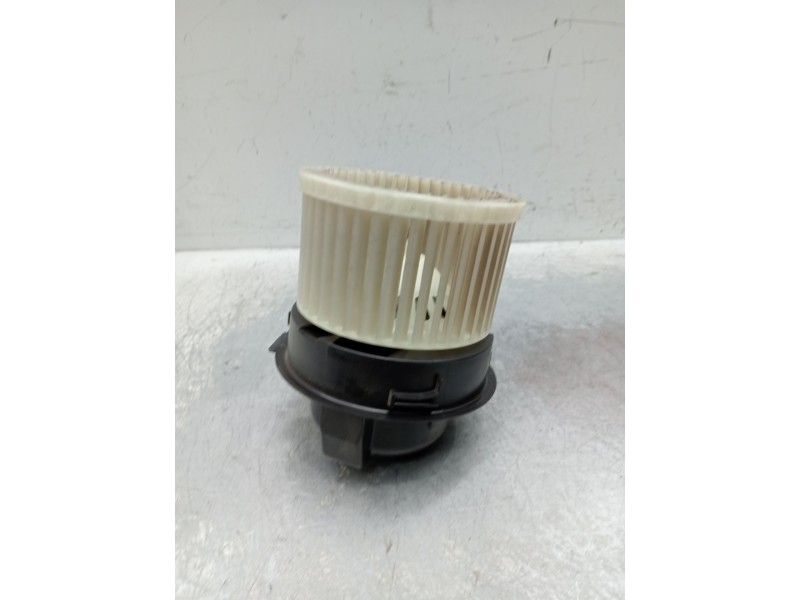 Recambio de motor calefaccion para peugeot 2008 i van (cu_) bluehdi 100 (cuyhym) referencia OEM IAM 7015011001 202008240508  