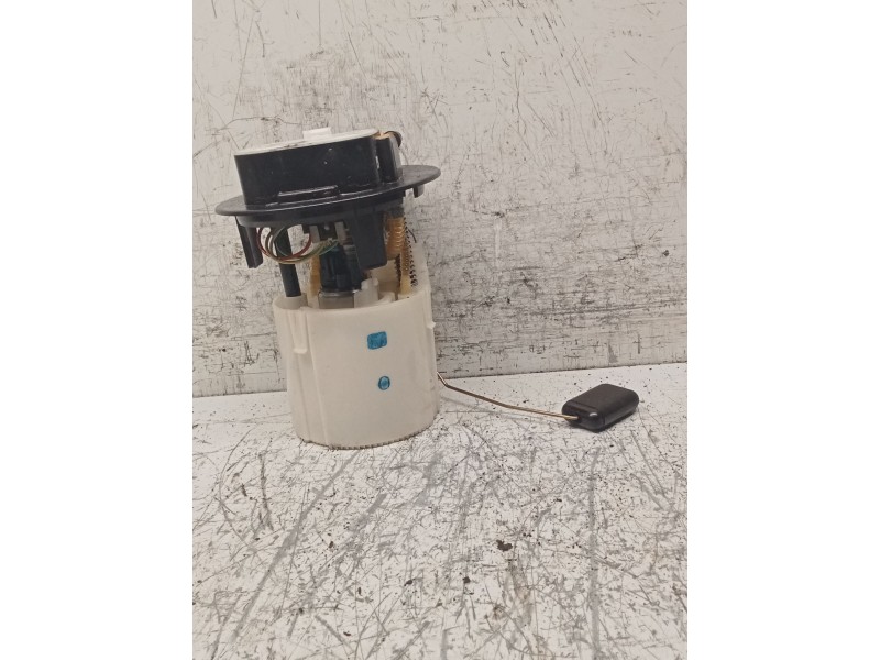 Recambio de bomba combustible para peugeot 2008 i van (cu_) bluehdi 100 (cuyhym) referencia OEM IAM 28551227 28637316 
