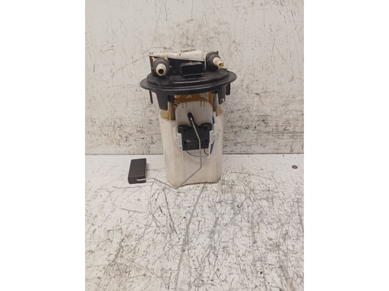 Recambio de bomba combustible para peugeot 208 referencia OEM IAM   