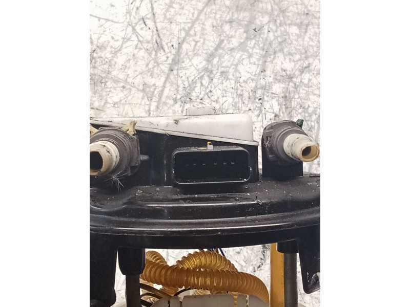 Recambio de bomba combustible para peugeot 208 referencia OEM IAM   