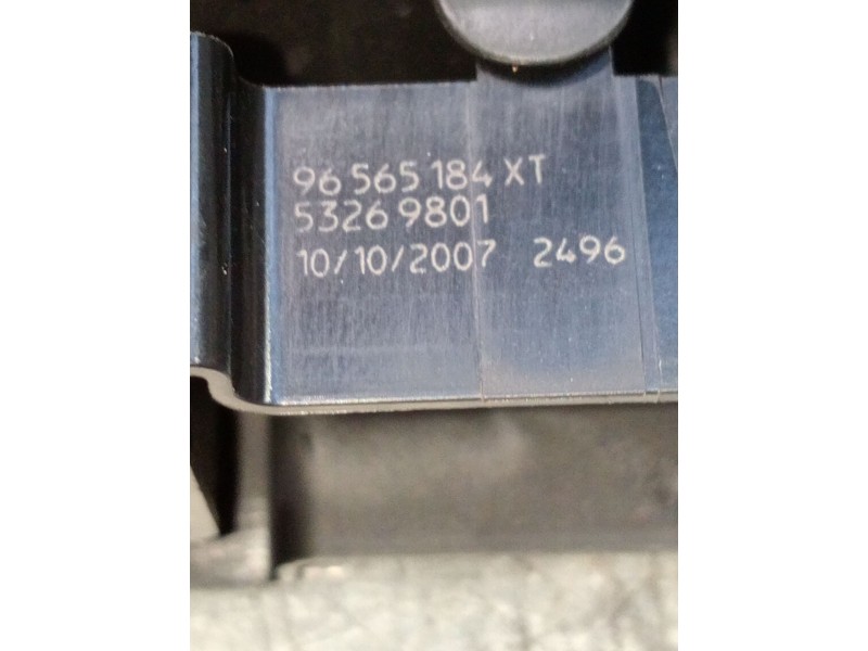 Recambio de mando elevalunas delantero derecho para peugeot 308 i (4a_, 4c_) 1.6 hdi referencia OEM IAM 96565184xt 53269801  