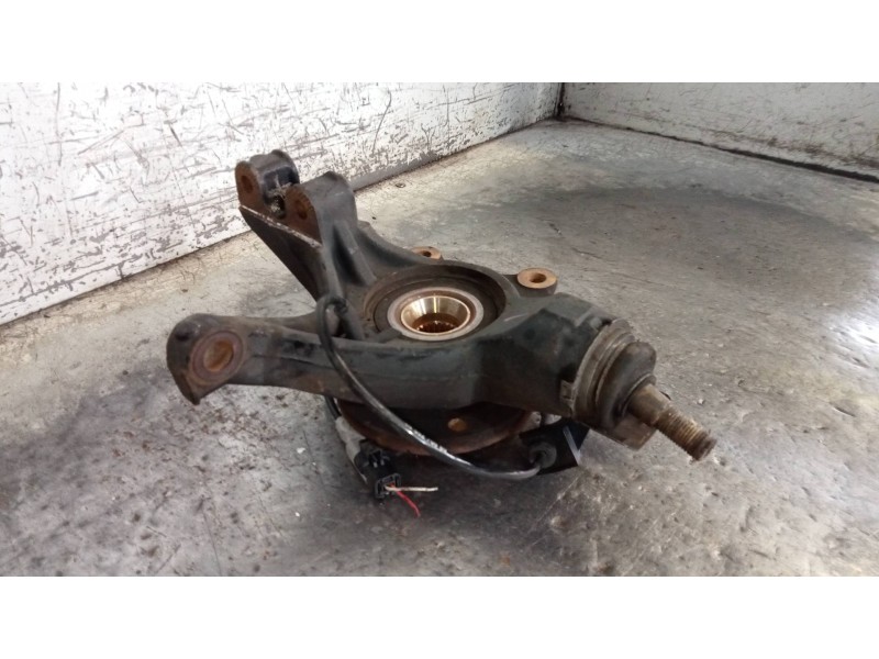 Recambio de mangueta delantera izquierda para citroen xsara picasso 1.6 hdi 90 sx referencia OEM IAM   