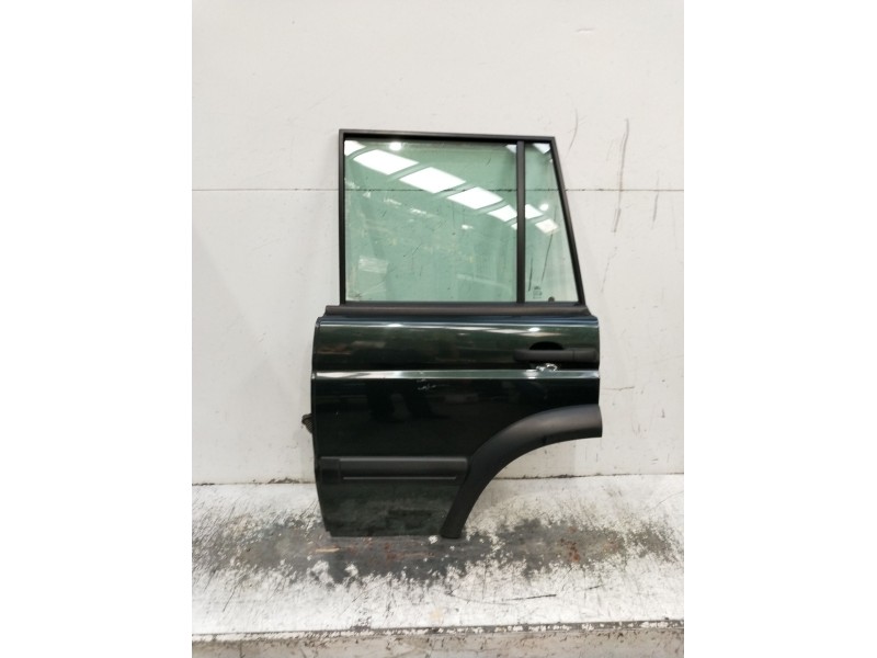 Recambio de puerta trasera izquierda para land rover discovery ii (l318) 2.5 td5 4x4 referencia OEM IAM   5p