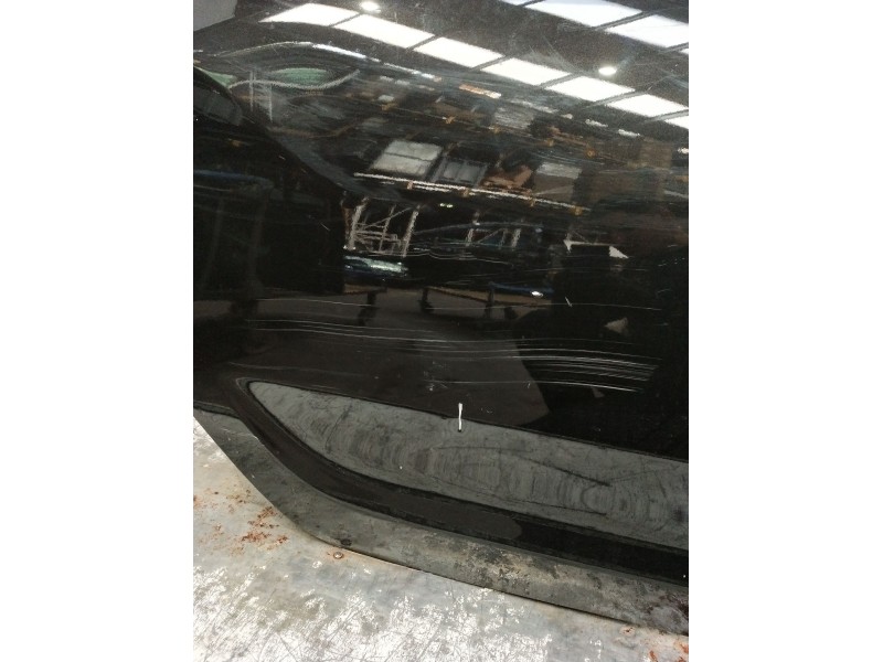 Recambio de puerta trasera derecha para dacia sandero referencia OEM IAM   5p