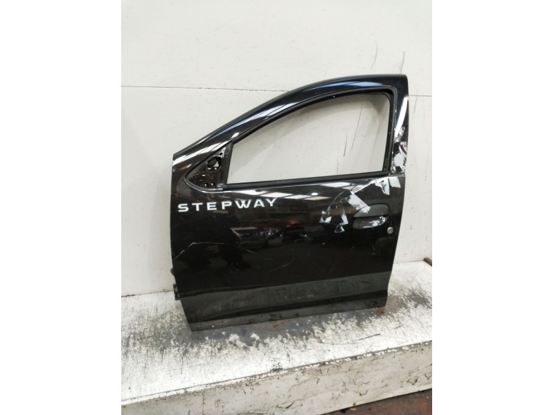 Recambio de puerta delantera izquierda para dacia sandero referencia OEM IAM   5p