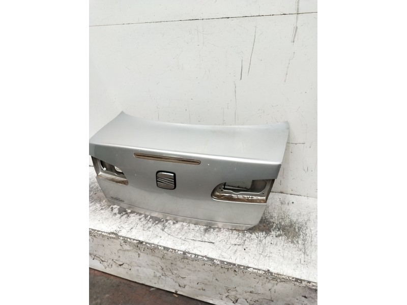 Recambio de tapa maletero para seat cordoba berlina (6l2) referencia OEM IAM   