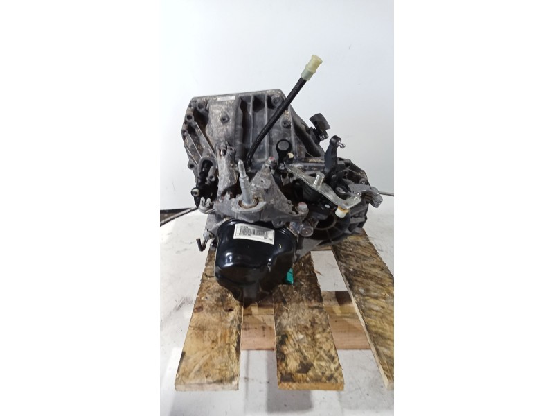 Recambio de caja cambios para dacia sandero referencia OEM IAM JR5086 5V A031113 320109299R