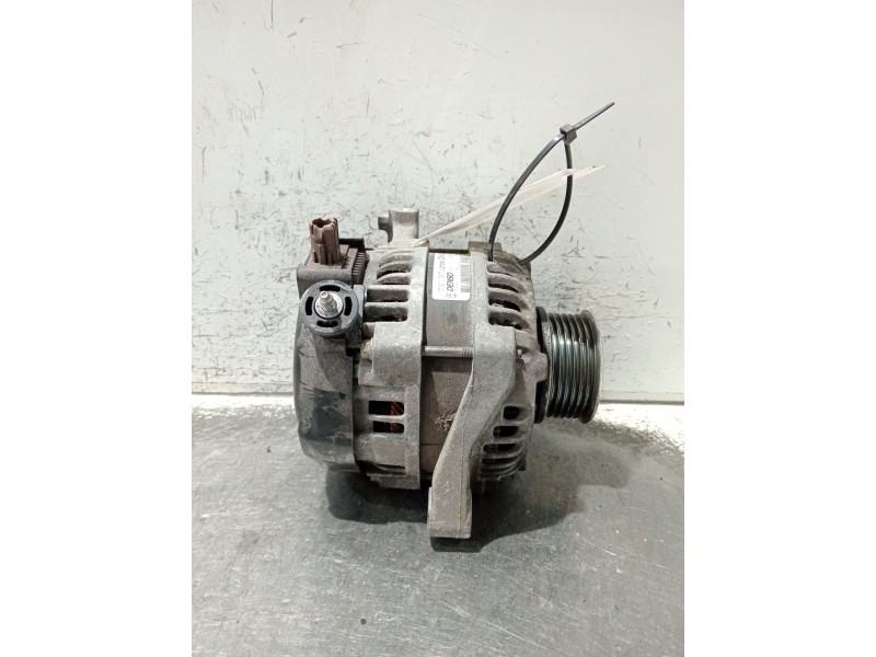 Recambio de alternador para toyota yaris live referencia OEM IAM 27060ON100 MS1042113130 