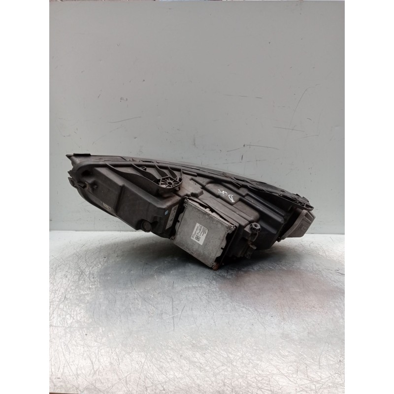 Recambio de faro derecho para opel insignia b sports tourer (z18) 2.0 cdti (35) referencia OEM IAM 39102889 662588537  