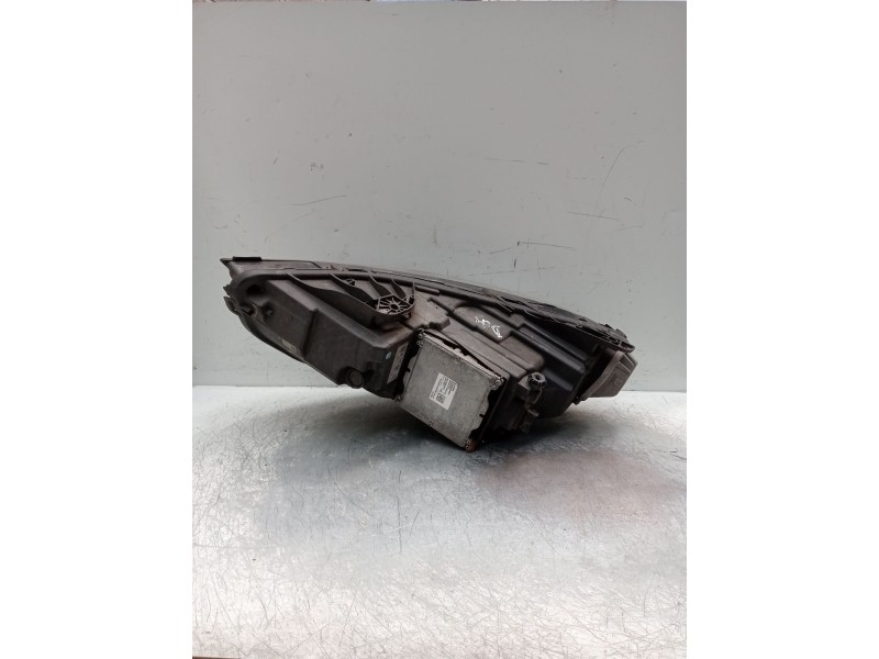 Recambio de faro derecho para opel insignia b sports tourer (z18) 2.0 cdti (35) referencia OEM IAM 39102889 662588537  