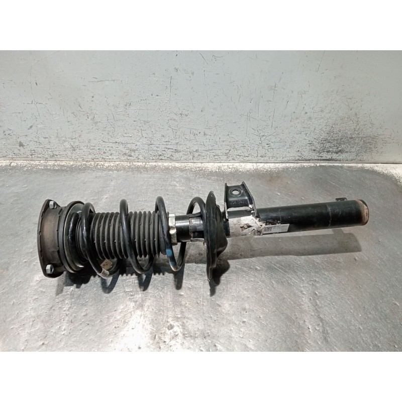 Recambio de amortiguador delantero derecho para seat leon sportstourer (kl8) referencia OEM IAM 5WA413023F  