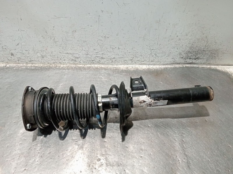 Recambio de amortiguador delantero derecho para seat leon sportstourer (kl8) referencia OEM IAM 5WA413023F  