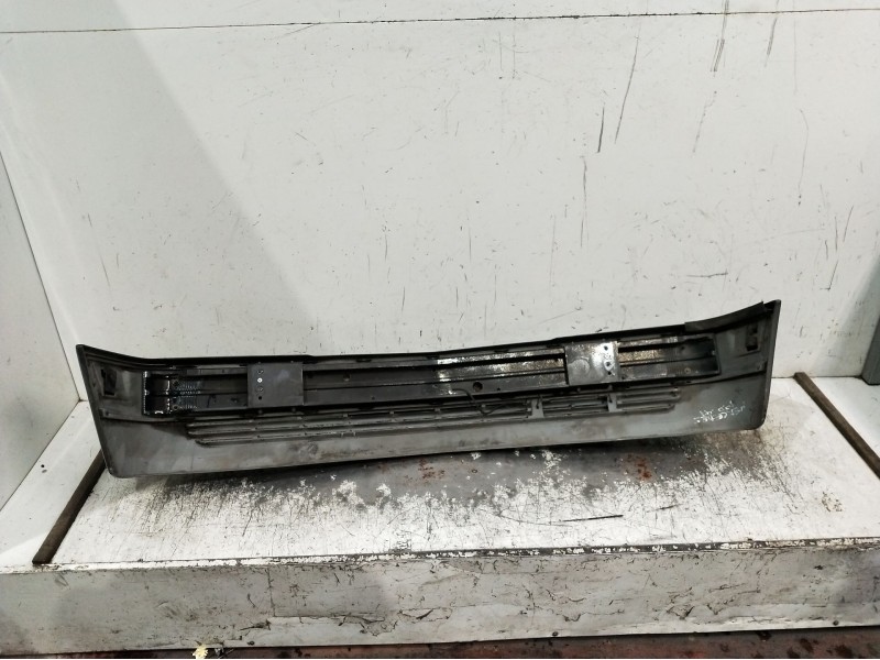 Recambio de paragolpes delantero para mercedes-benz clase c (w201) berlina referencia OEM IAM   