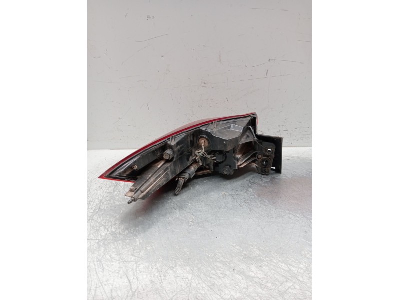 Recambio de piloto trasero derecho para opel insignia b sports tourer (z18) 2.0 cdti (35) referencia OEM IAM 39099123 20590203  