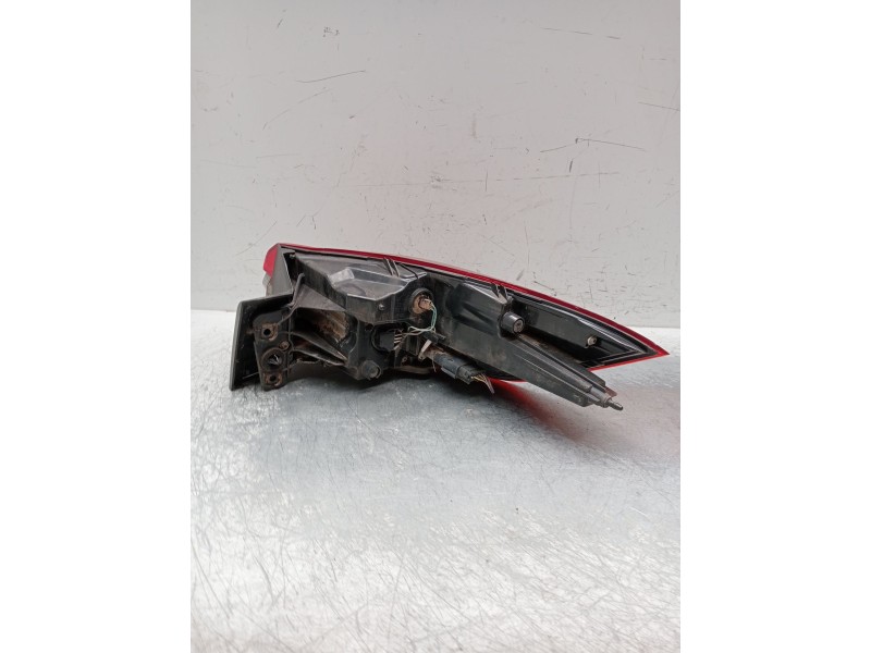 Recambio de piloto trasero izquierdo para opel insignia b sports tourer (z18) 2.0 cdti (35) referencia OEM IAM 39099122 20590103