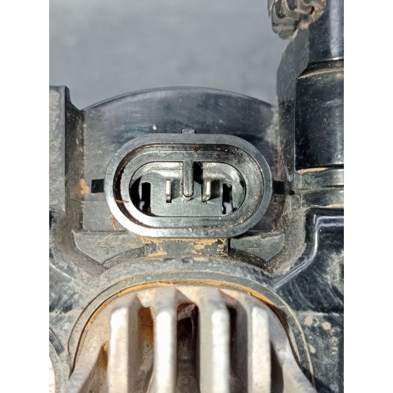 Recambio de faro antiniebla derecho para peugeot 2008 i van (cu_) bluehdi 100 (cuyhym) referencia OEM IAM 9826960480  