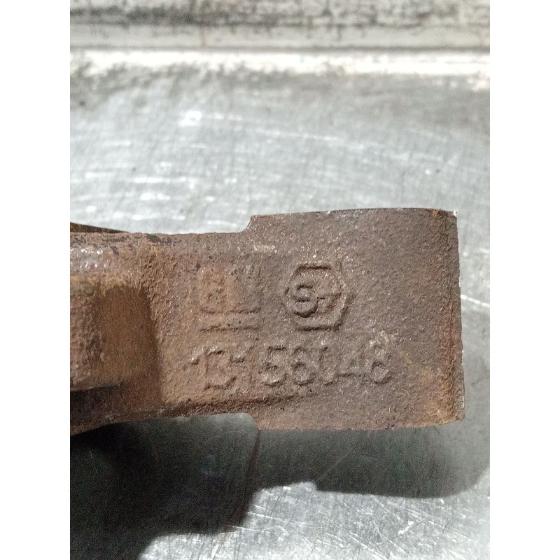 Recambio de mangueta delantera derecha para opel astra h berlina referencia OEM IAM 13156046  