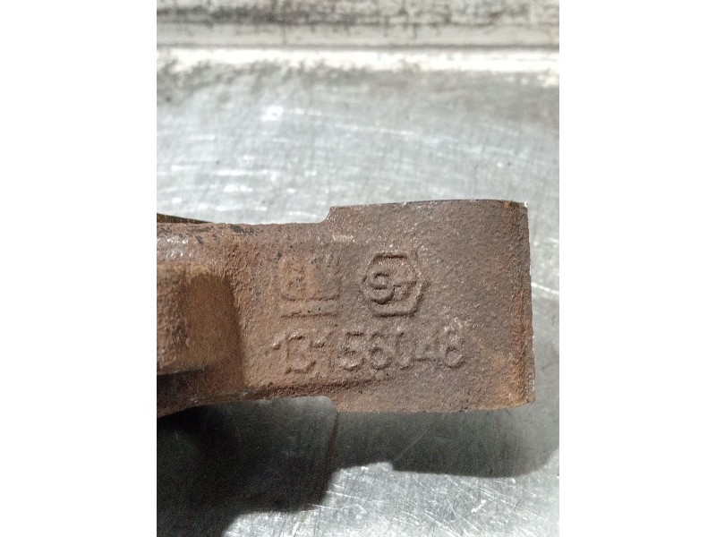 Recambio de mangueta delantera derecha para opel astra h berlina referencia OEM IAM 13156046  
