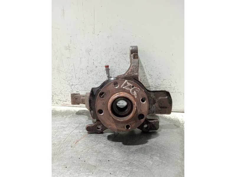 Recambio de mangueta delantera izquierda para opel astra h berlina referencia OEM IAM 13156047  