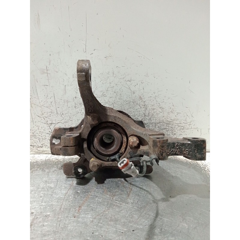 Recambio de mangueta delantera izquierda para opel astra h berlina referencia OEM IAM 13156047  