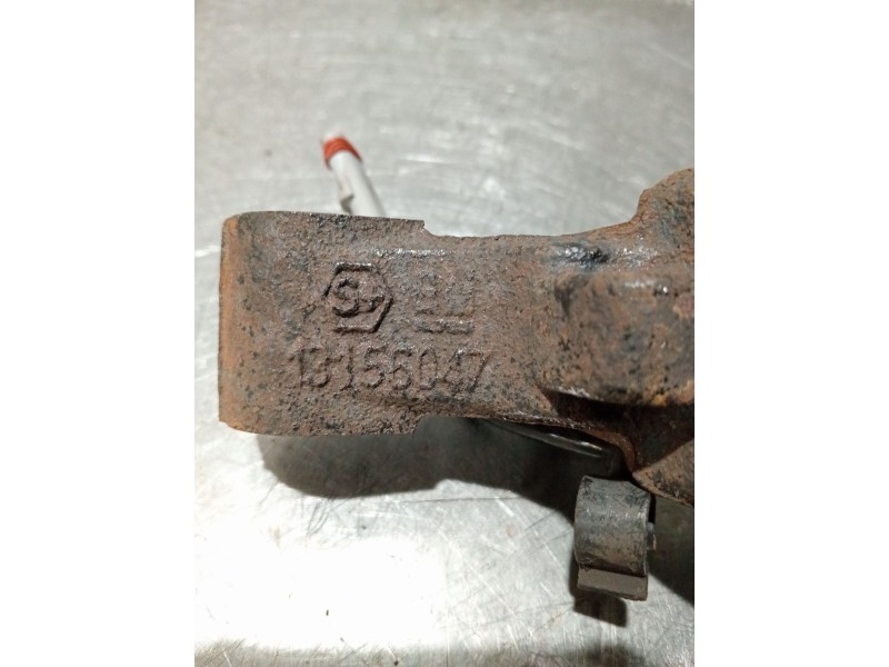 Recambio de mangueta delantera izquierda para opel astra h berlina referencia OEM IAM 13156047  