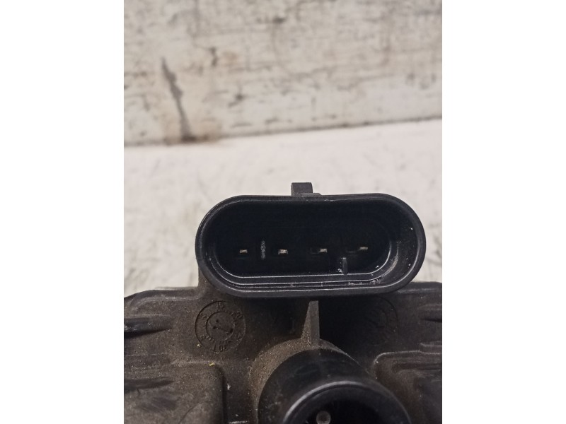 Recambio de bobina encendido para renault clio iii referencia OEM IAM 8200702693 H8200734204 