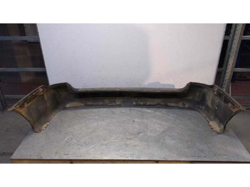 Recambio de paragolpes trasero para kia carnival referencia OEM IAM   