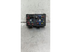 Recambio de caja reles / fusibles para opel antara cosmo 4x4 referencia OEM IAM 07116D AK62209  2