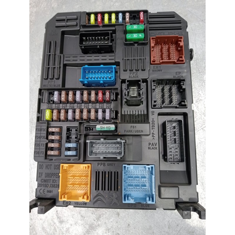 Recambio de caja reles / fusibles para peugeot 2008 i van (cu_) bluehdi 100 (cuyhym) referencia OEM IAM 9832881080 2372063698  