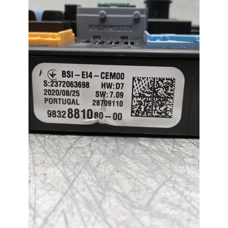Recambio de caja reles / fusibles para peugeot 2008 i van (cu_) bluehdi 100 (cuyhym) referencia OEM IAM 9832881080 2372063698  