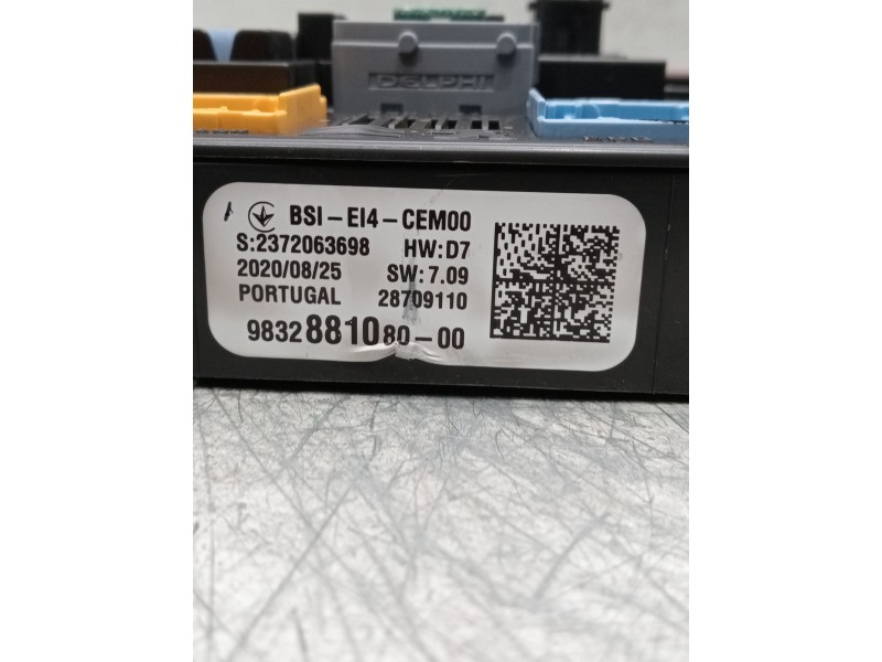 Recambio de caja reles / fusibles para peugeot 2008 i van (cu_) bluehdi 100 (cuyhym) referencia OEM IAM 9832881080 2372063698  