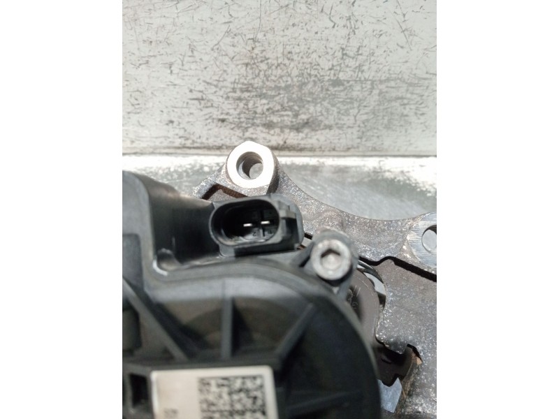 Recambio de pinza freno trasera derecha para seat leon sportstourer (kl8) referencia OEM IAM 5R3615406  