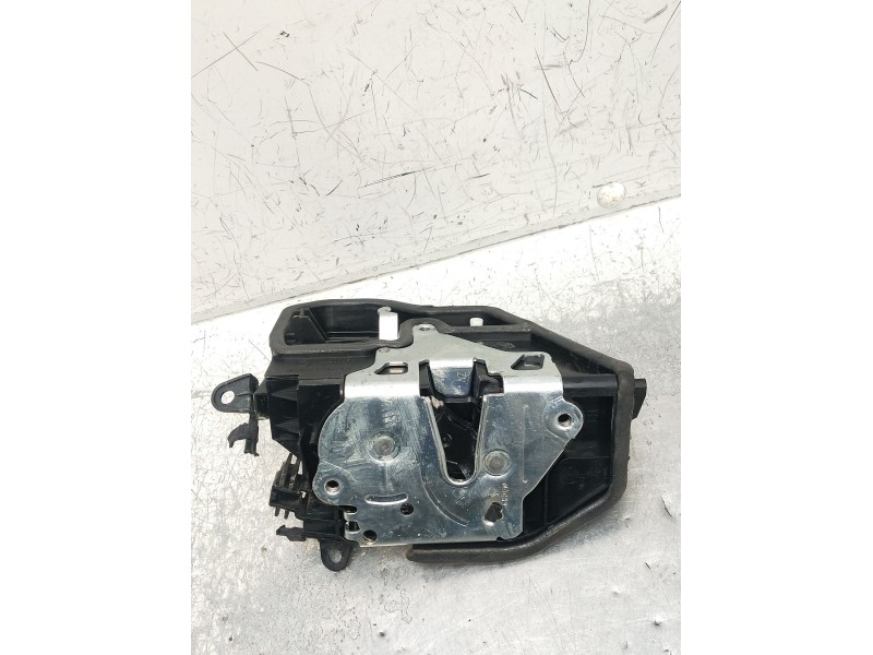 Recambio de motor cierre centralizado delantero derecho para bmw x3 (f25) referencia OEM IAM 7318416  