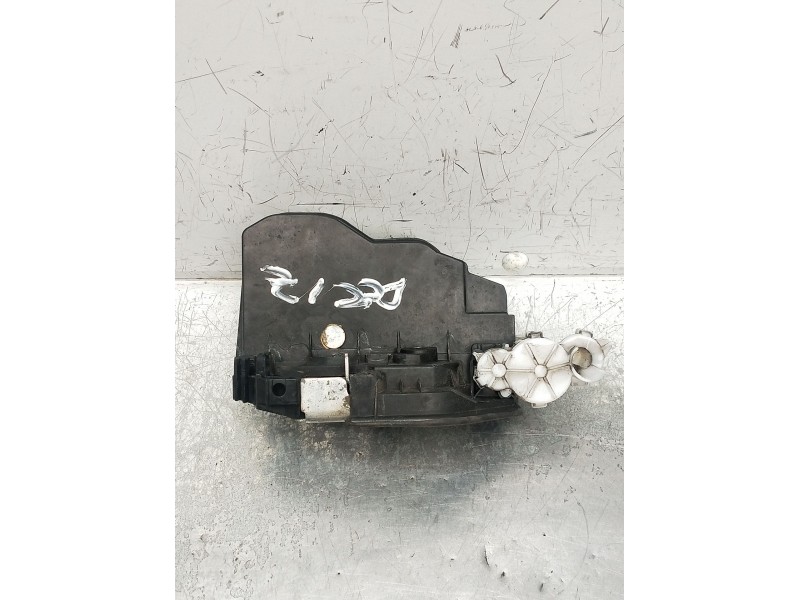 Recambio de motor cierre centralizado delantero izquierdo para bmw x3 (f25) referencia OEM IAM 7318409  