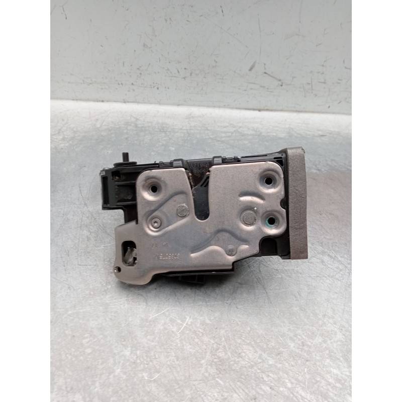 Recambio de motor cierre centralizado trasero derecho para opel insignia b sports tourer (z18) 2.0 cdti (35) referencia OEM IAM 
