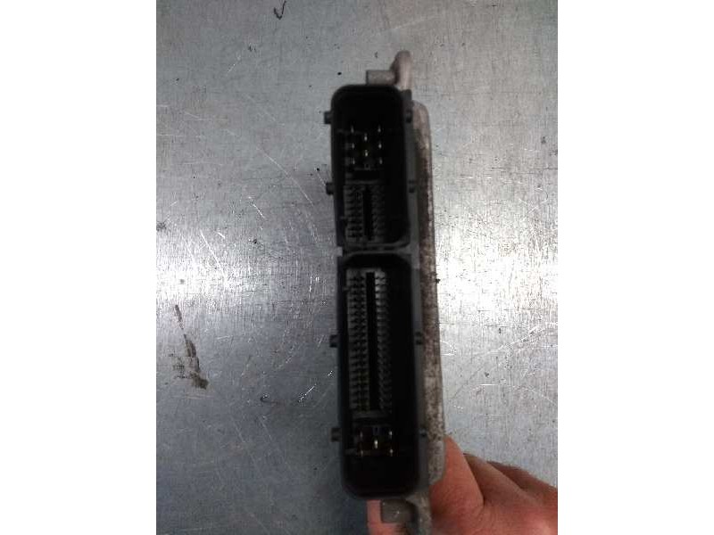 Recambio de centralita motor uce para volkswagen golf iv berlina (1j1) conceptline referencia OEM IAM 0281010662 038906019FF 