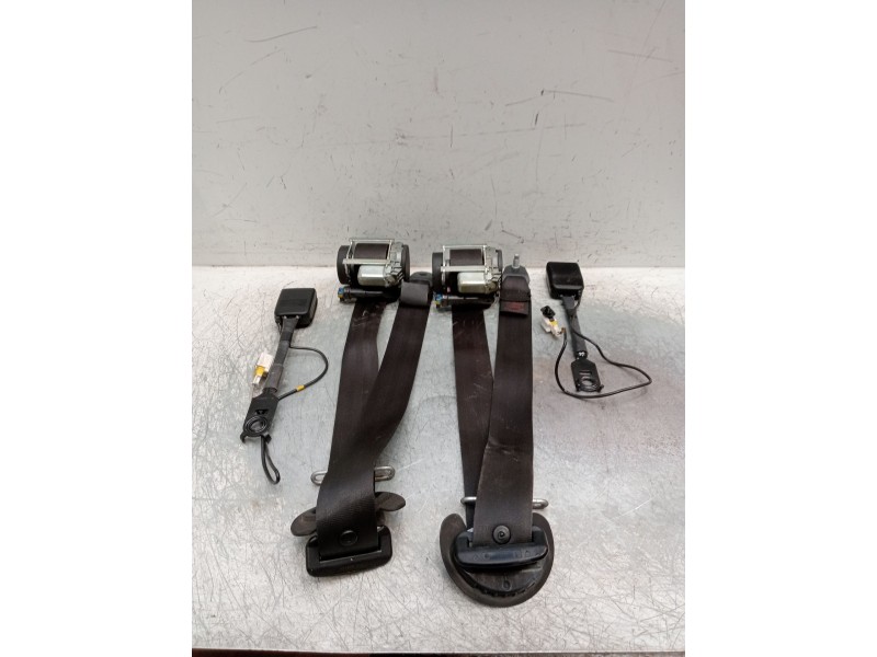 Recambio de juego cinturones delantero para peugeot 308 i (4a_, 4c_) 1.6 hdi referencia OEM IAM   