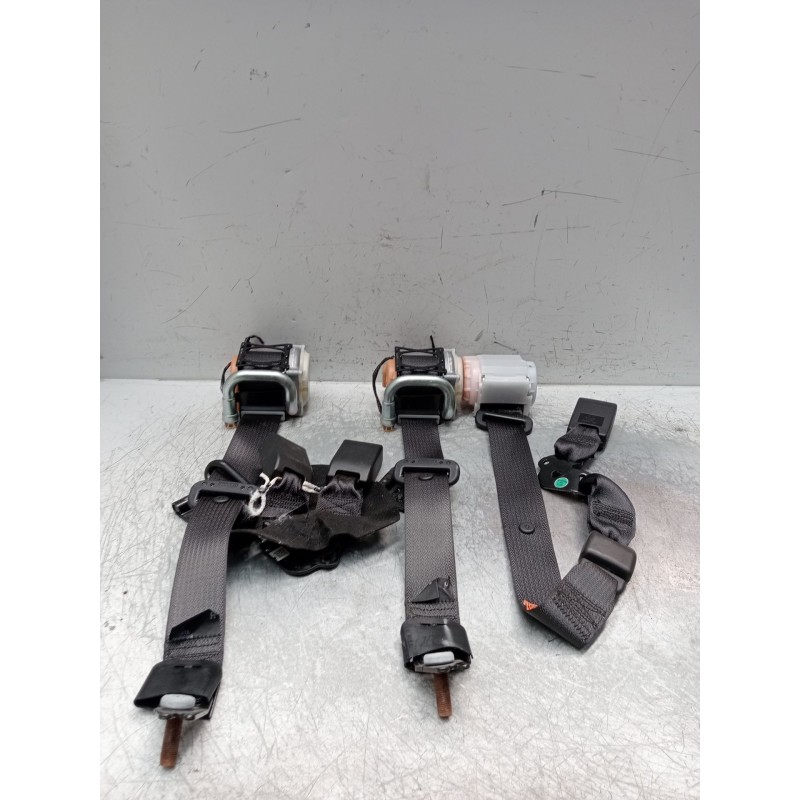Recambio de juego cinturones trasero para opel insignia b sports tourer (z18) 2.0 cdti (35) referencia OEM IAM   