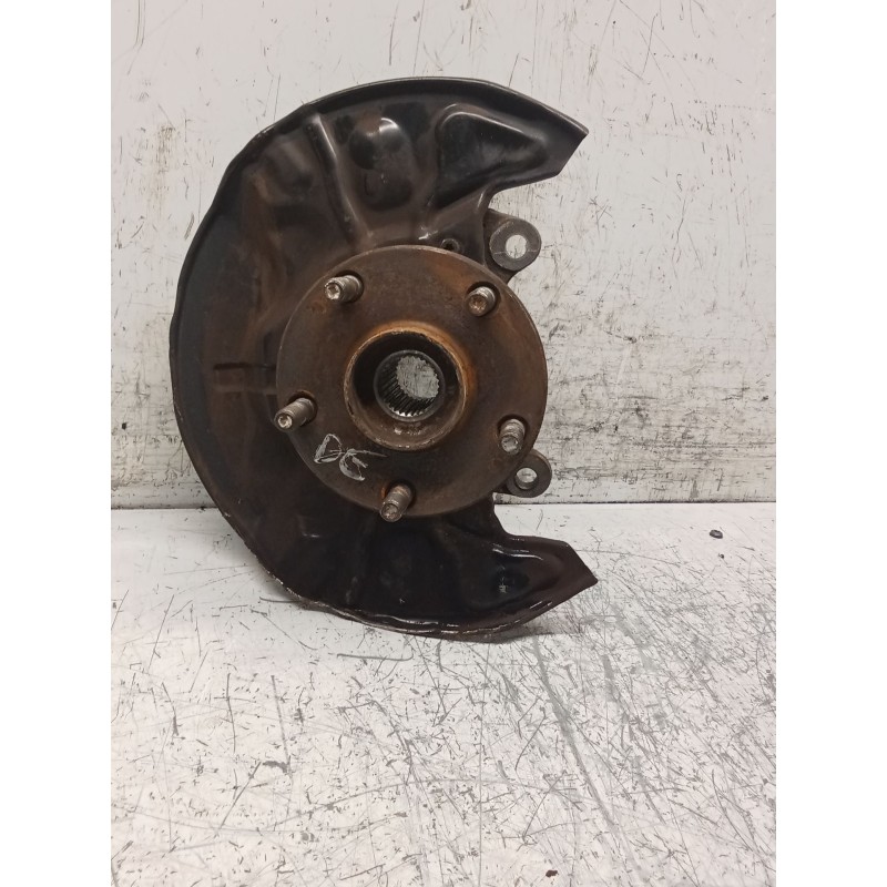 Recambio de mangueta delantera derecha para toyota avensis berlina (t25) 2.2 d-4d clean power executive berlina (5-ptas.) refere