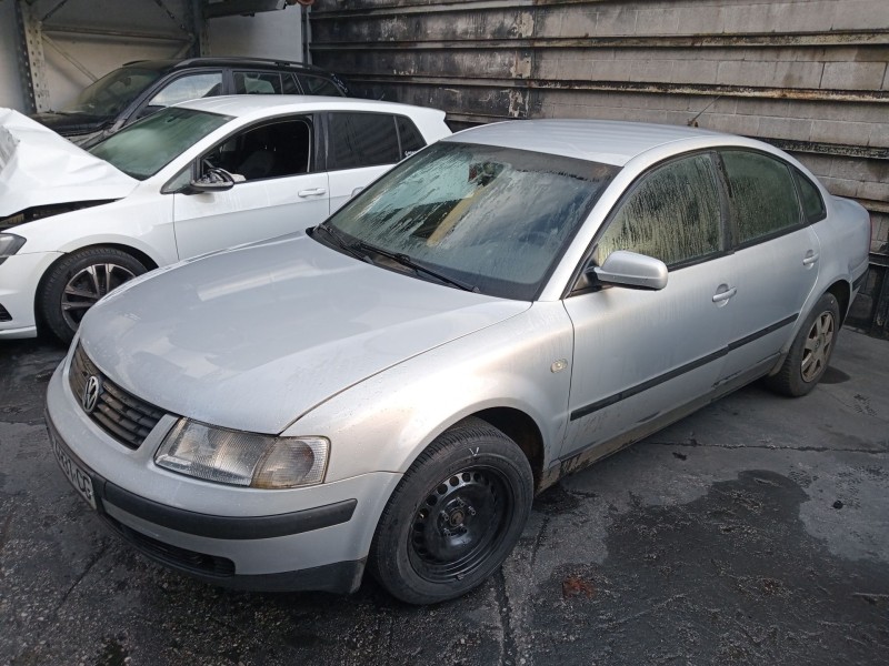 volkswagen passat b5 (3b2) del año 2000