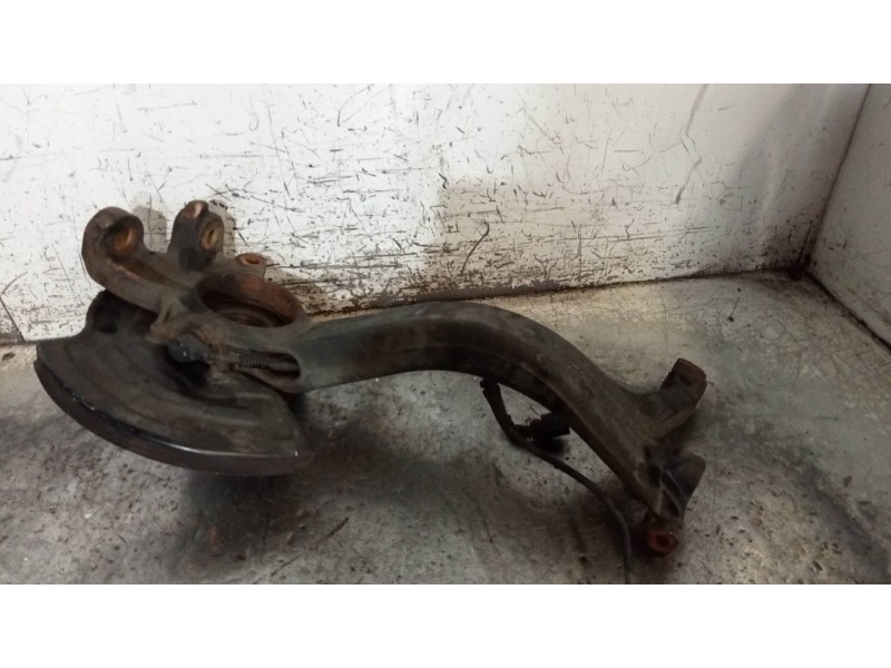 Recambio de mangueta delantera izquierda para audi a6 avant (4b5) 2.5 tdi quattro referencia OEM IAM   