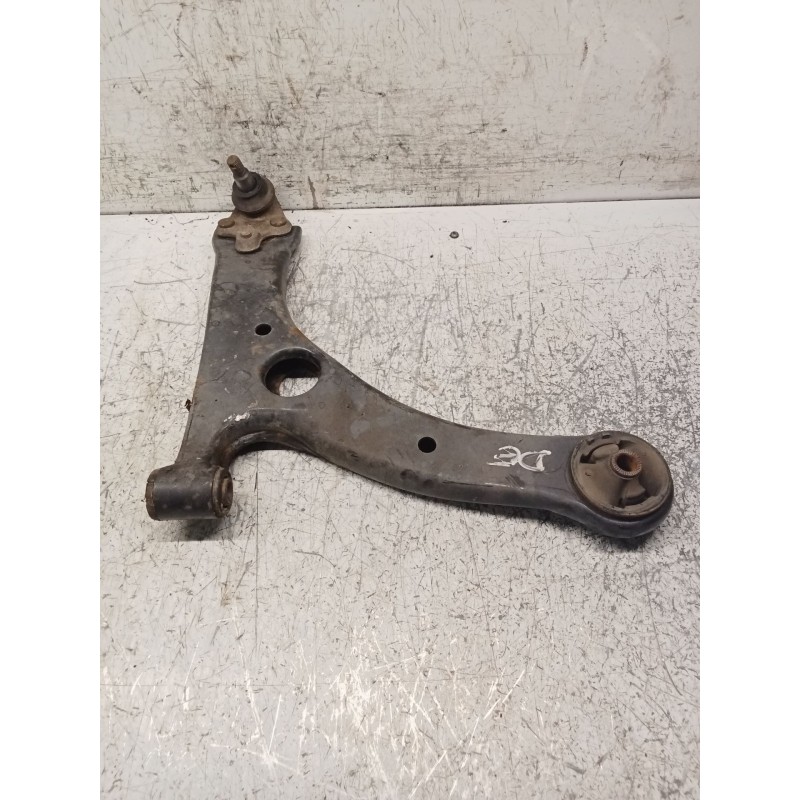 Recambio de brazo suspension inferior delantero derecho para toyota avensis berlina (t25) 2.2 d-4d clean power executive berlina