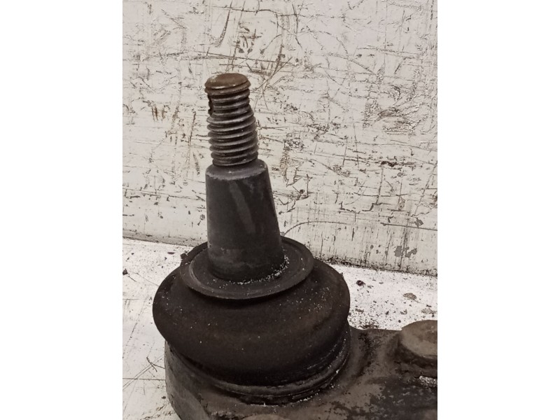 Recambio de brazo suspension inferior delantero derecho para opel antara cosmo 4x4 referencia OEM IAM   
