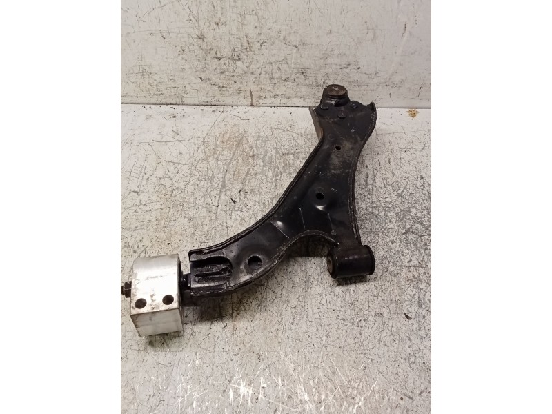 Recambio de brazo suspension inferior delantero derecho para opel antara cosmo 4x4 referencia OEM IAM   